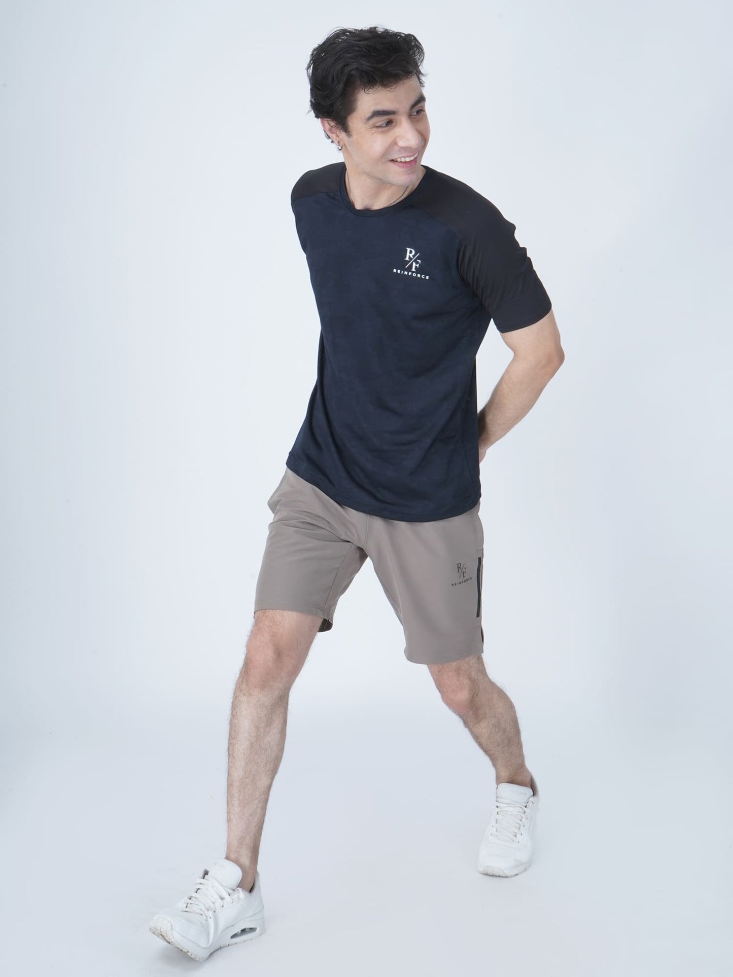 Essential Running T-shirt (Navy)