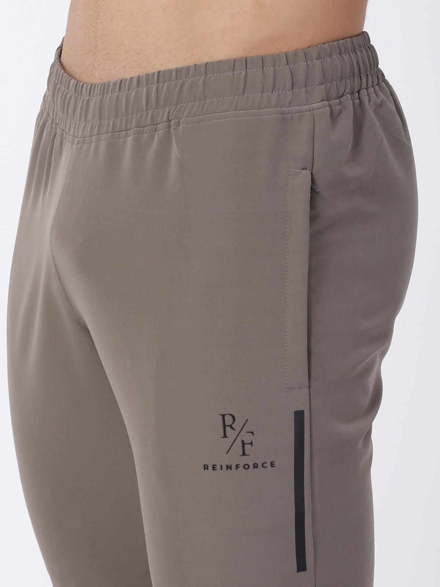 Signature Shorts (Beige)