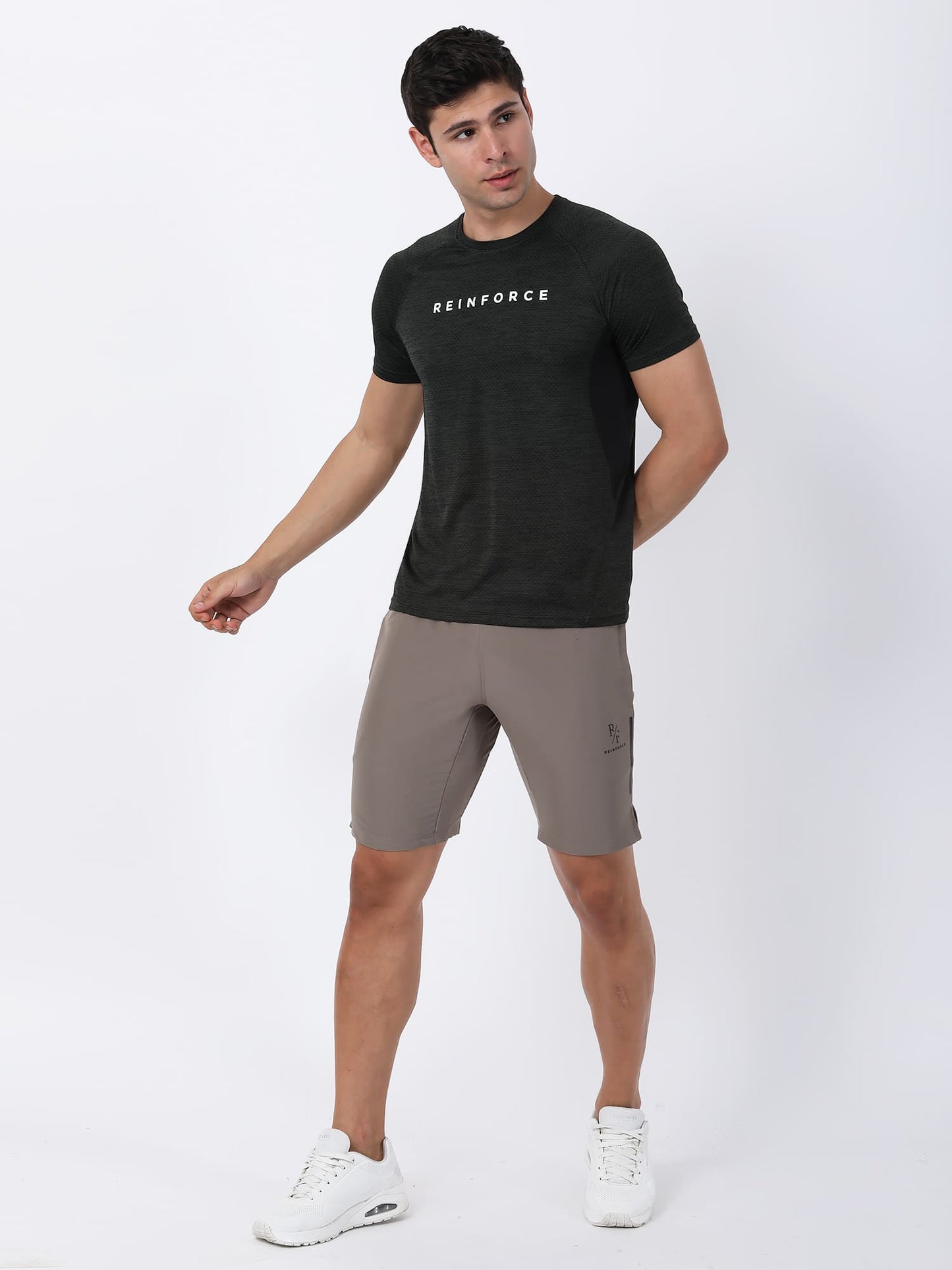 Signature Shorts (Beige)